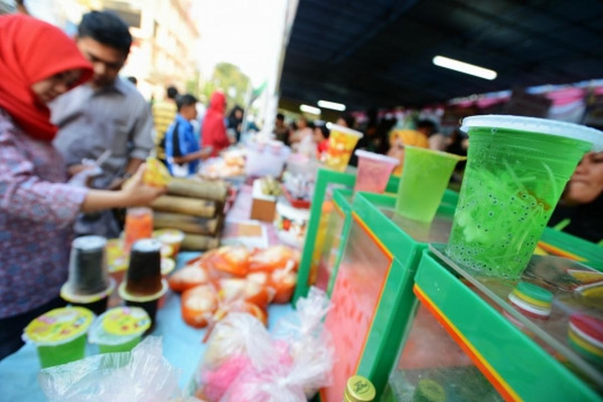 Berburu kuliner Ramadan di pasar takjil Benhil