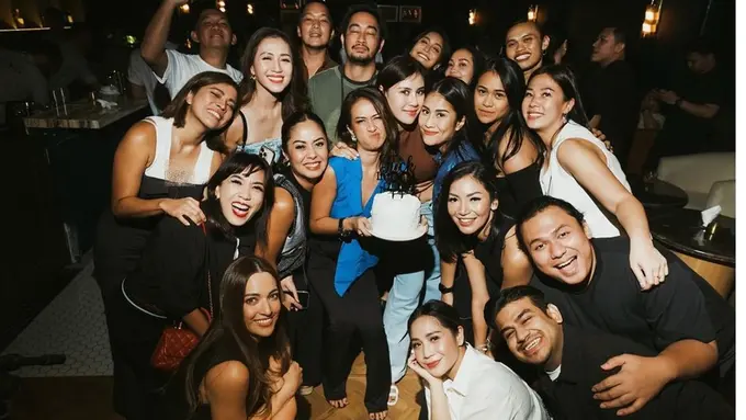 Potret Artis di Pesta Ultah Kakak Ipar Nia Ramadhani, Meriah Bertabur Bintang