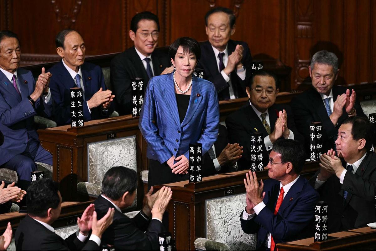 FOTO: Momen Bersejarah, Sanae Takaichi Resmi Jadi Perdana Menteri Perempuan Pertama Jepang
