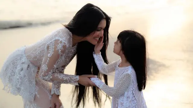 VIDEO: Sakit Leukemia, Putri Denada Jalani Perawatan di RS