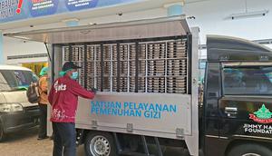 Setelah proses pemorsian, nantinya MBG bakal didistribusikan ke sekolah-sekolah  dengan waktu pengantaran yang turut disesuaikan dengan kebutuhan masing-masing sekolah. (Liputan6/Winda Nelfira)