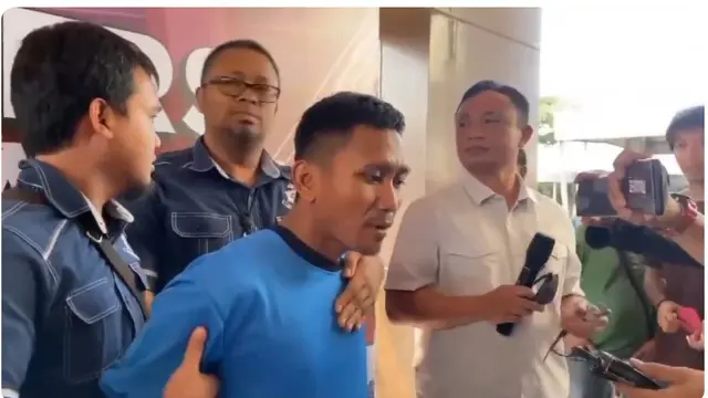 Tersangka kasus dugaan pembunuhan Vina Cirebon dan kekasihnya Eky, Pegi Setiawan alias Pegi alias Perong alias Robi Irawan.