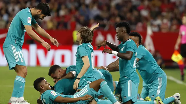 Foto: Epic, Aksi dan Ekspresi Karim Benzema saat Cetak Gol di Injury Time Buat Real Madrid