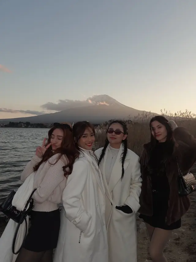 Liburan Bareng ke Jepang, Geng Rachel Vennya dan Fuji Disebut Punya Vibes Wanita Mahal