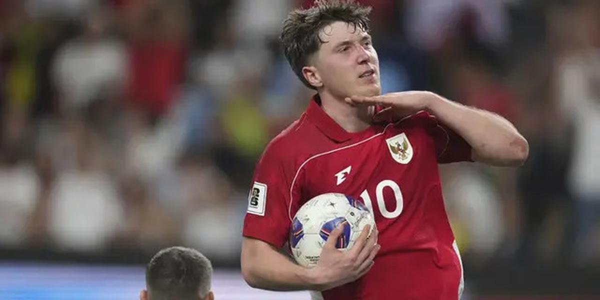 Cerita Thom Haye saat Ole Romeny Jajal Jersey Timnas Indonesia yang Lengan Panjang: Sangat Keren, tapi...