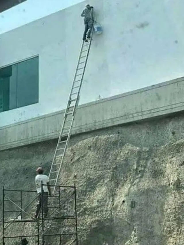 10 Aksi Nyeleneh Tukang Kerja Sama Waktu Kerja Ini Bikin Geleng Kepala