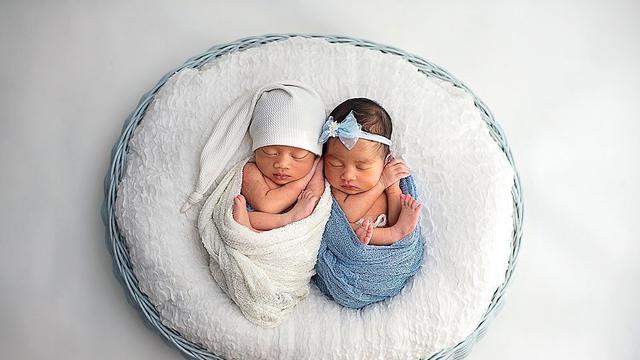 5 Gaya Zayn Sadavir, Putra Syahnaz Sadiqah saat Pakai Topi Hingga Peci