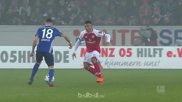 "
Schalke memperlebar jarak dengan Borussia Dortmund di posisi kedua klasemen Liga Jerman usai menaklukkan Mainz 1-0, Sabtu (10/3)...