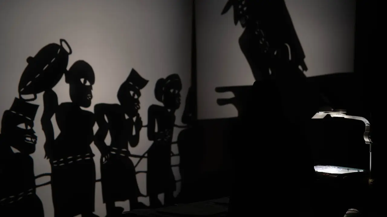 Foto penampilan wayang kulit di Museum MACAN