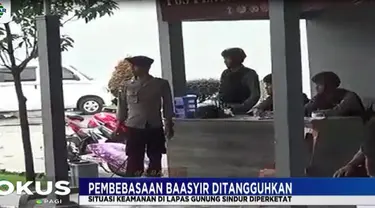 Sejumlah personil Brimob bersenjata lengkap tampak disiagakan. Pemeriksaan terhadap para pengunjung yang akan besuk pun diperketat.