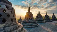 Inilah tempat ibadah paling mengagumkan di Indonesia.