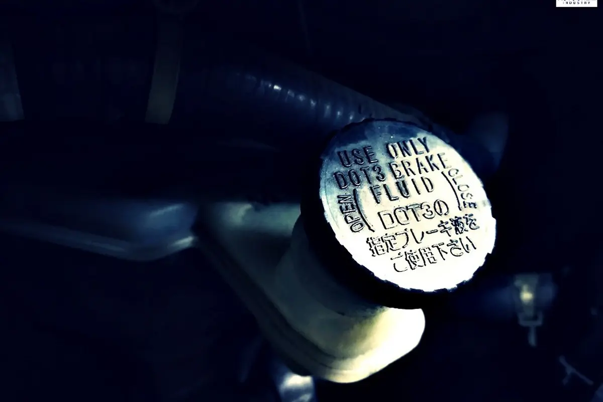 Jangan Lupa Periksa Cairan Rem Mobil (ist)