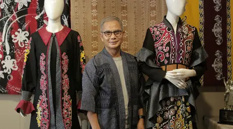 Katta yalangoch eshak it uslubidagi fotosurat