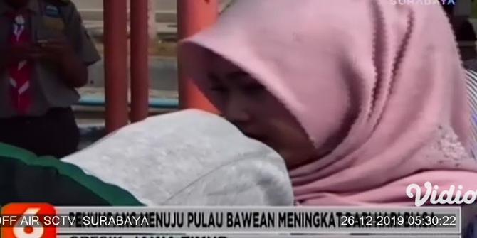 VIDEO: Penumpang Kapal Laut Tujuan Pulau Bawean Padati Pelabuhan Gresik