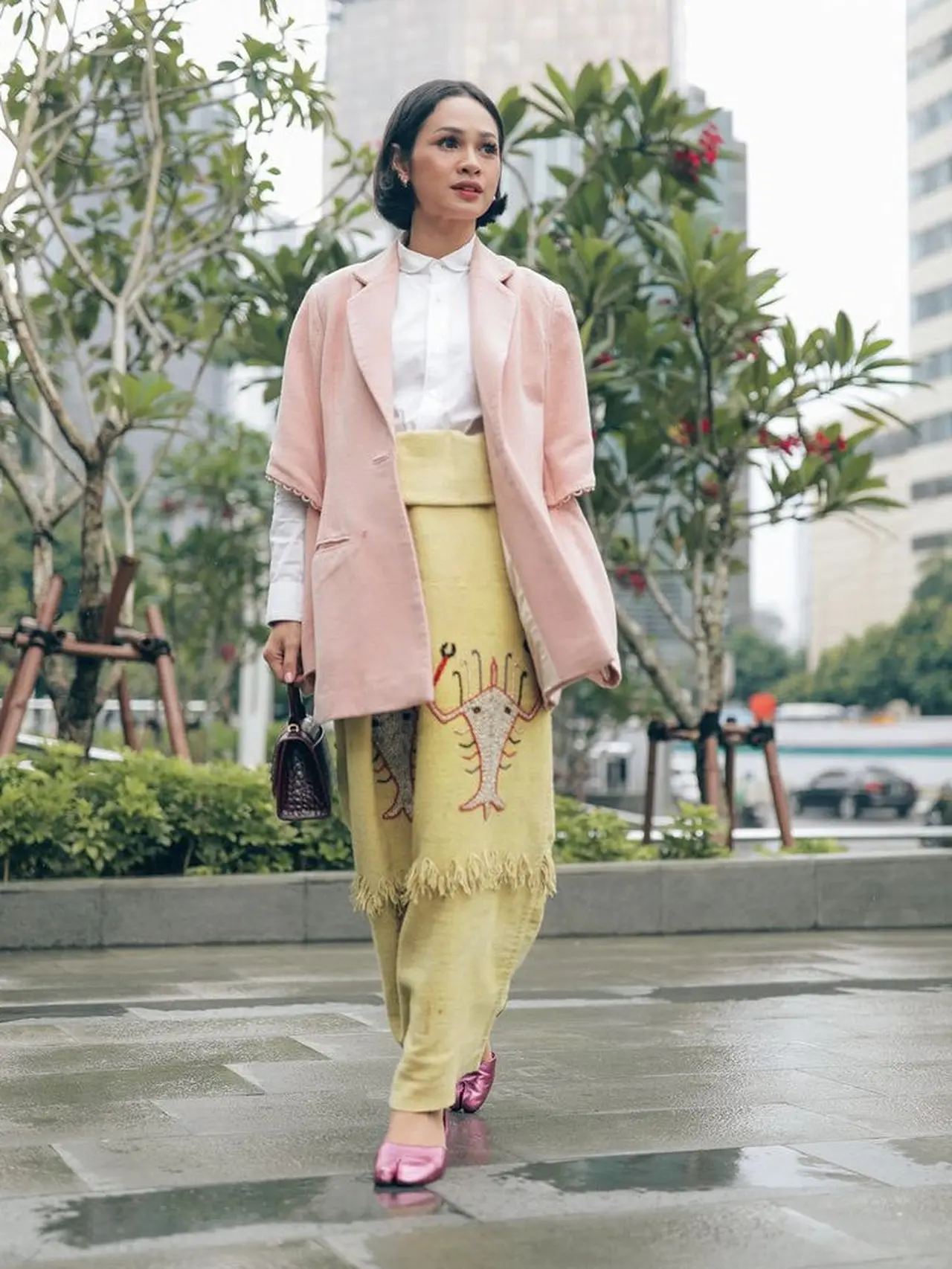 Inspirasi Gaya Cewek Mamba, Cewek Bumi, dan Cewek Kue yang Viral di ...