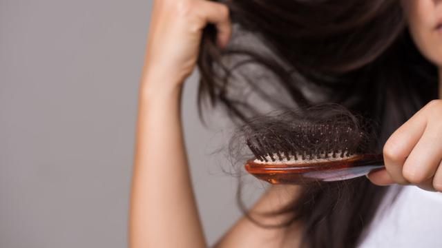 Rontok rambut pada berlebihan penyebab wanita apa 13 Penyebab
