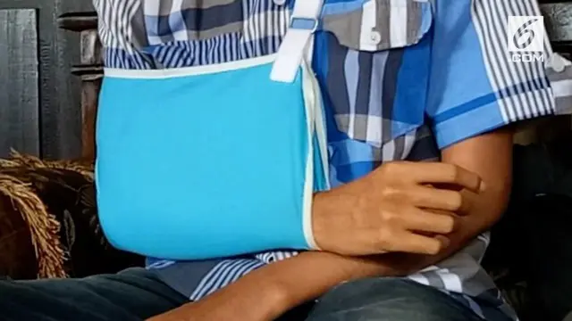 Terkait Pesan Whatsapp Muhammad Sukron mahasiswa semester satu mengalami penganiayaan anggota MAPALA di dalam kampus.
Ia mengalami patah tulang dada, tangan dan tulang hidung yang bergeser.
