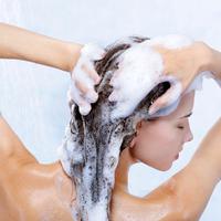 Tips Ahli agar Kebiasaan Keramas Tiap Hari Tak Sampai Merusak Rambut