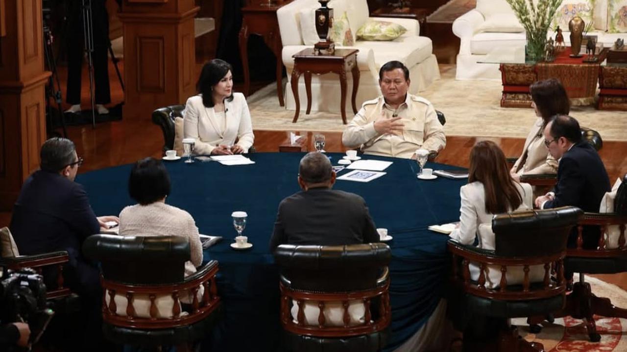 Gelak Tawa Prabowo Ketika Disinggung Soal Buzzer: Apa Sih Buzzer?