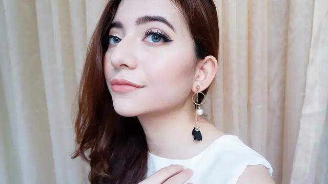 7 Pesona Rizkina, Kakak Rizky Nazar yang Curi Perhatian