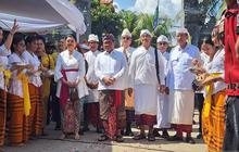 Gubernur Pramono Anung Hadiri Upacara Melasti di Pura Segara, Sambut Hari Nyepi 1948