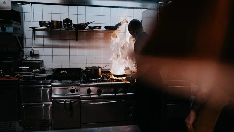 Super Kitchen – Inovasi platform dapur bersama skala rumahan yang  dikembangkan sebagai solusi pelaku usaha kuliner tanah air dimasa pandemi