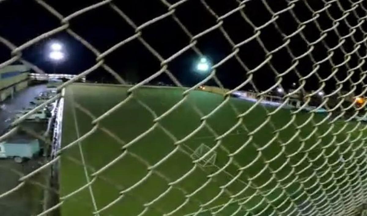 Ada Lapangan Sepak Bola