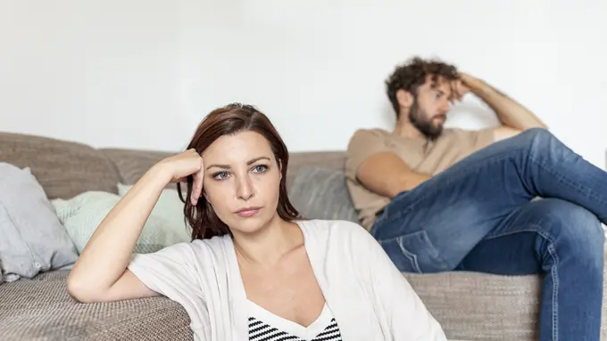 Kenali Penyebab Cinta Bertepuk Sebelah Tangan, Pelajari Sikap yang Membuat Pasangan Menjauh