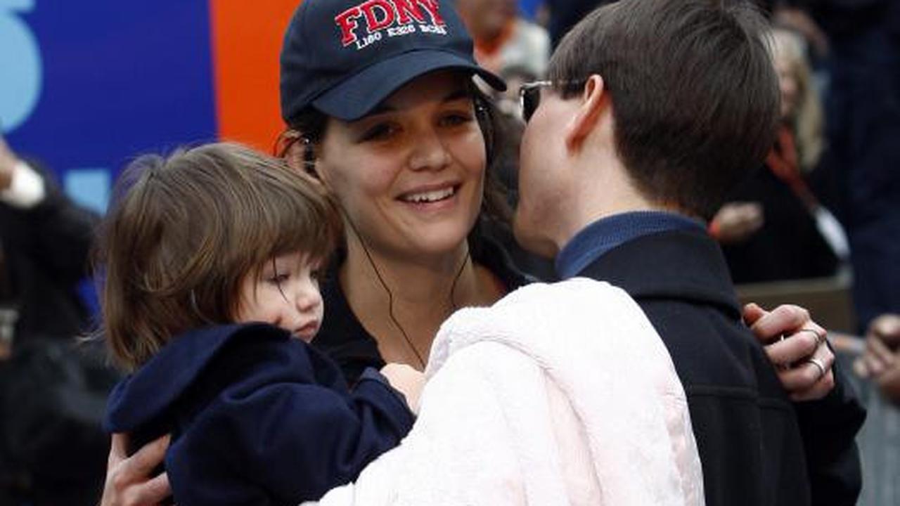 Tom Cruise - Katie Holmes dari masa ke masa