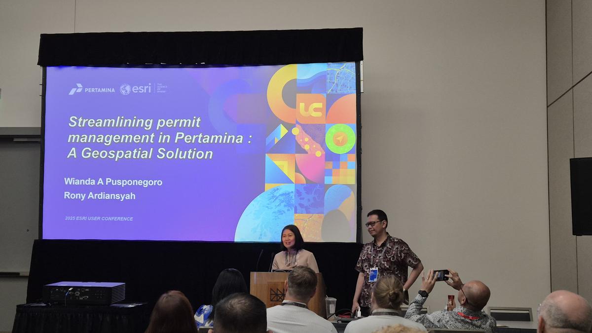 Pertamina Tampilkan Inovasi Sistem Perizinan Real-Time Berbasis GIS di Esri User Conference 2025