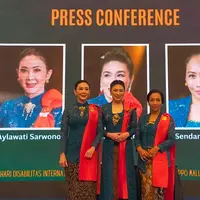 Sebuah persembahan untuk merayakan hari disabilitas internasional dan hari ibu.