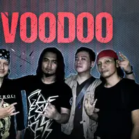 Voodoo merupakan salah satu band One Hit Wonder yang sempat jaya di era 90-an. (Desain: Muhammad Iqbal Nurfajri/Bintang.com)