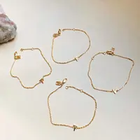 Perhiasan gelang aplhabet jadi favorit di Jo Atelier (Foto: Dok. Jo Atelier)