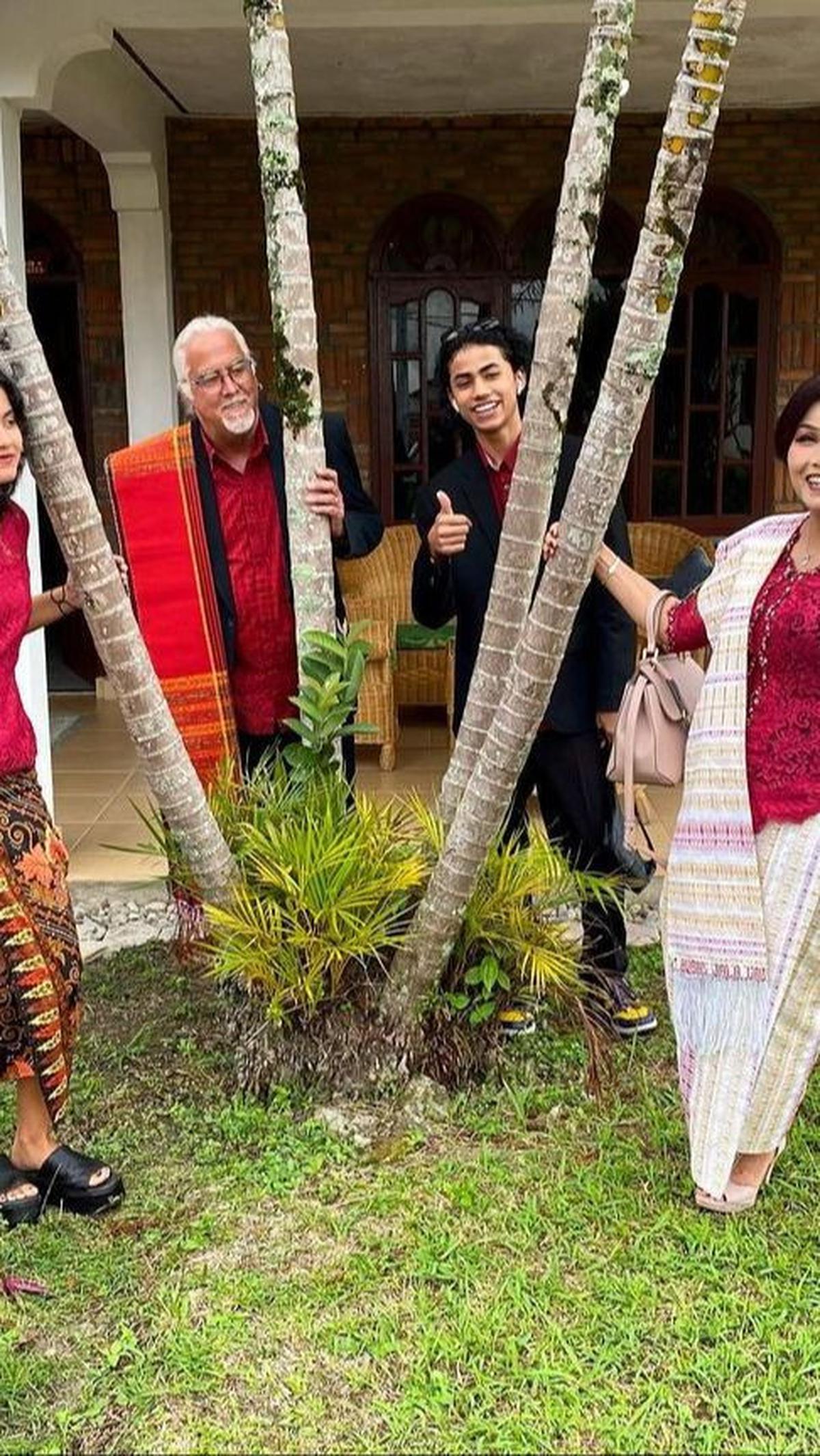 <b>Langsung Jatuh Cinta</b>