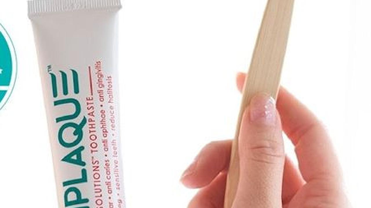 <b> Antiplaque Total Solution</b>