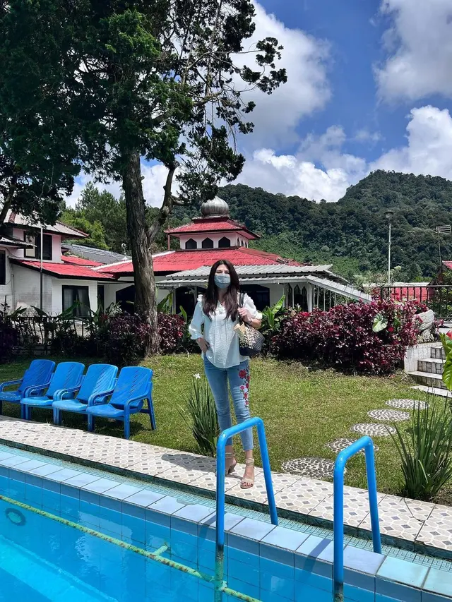 Tamara Bleszynski jual hotel warisan (Instagram/tamarableszynskiofficial)