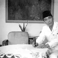 Berdasarkan tanggal lahirnya, Soekarno berzodiak dengan Gemini.