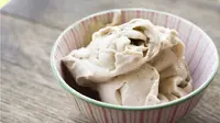 Ingin buat ice cream hanya dengan dua bahan saja? Begini caranya!