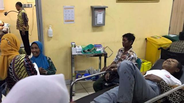 Puluhan Warga Sragen Korban Truk Terguling Baru Pulang