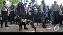 Anjing Polisi yang diberi nama K-9 ini memang spesial dilatih untuk meredam aksi anarkis, Jakarta, Kamis (21/8/2014) (Liputan6.com/Miftahul Hayat)