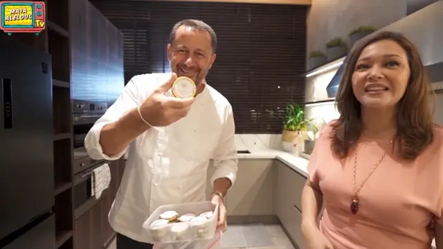 Momen perayaan ulang tahun pernikahan Maia Estianty dan Irwan Mussry (Maia AlElDul TV)