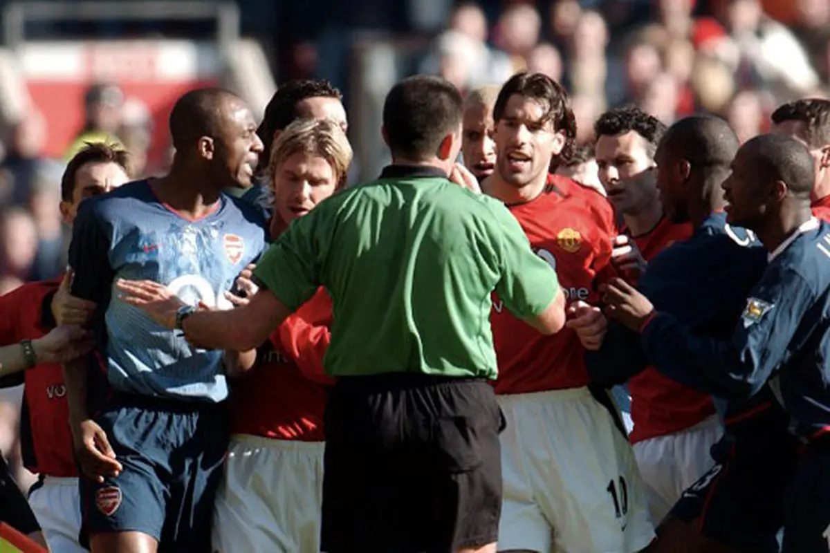 arsenal-mu-ribut-131108b.jpg