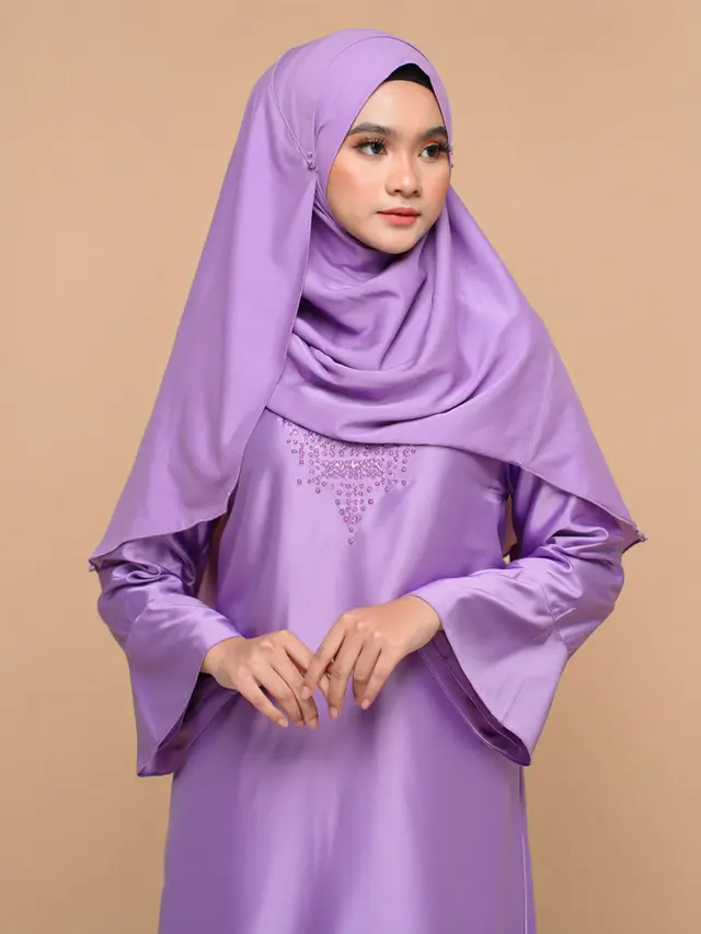 Gamis Satin Tangan Trompet Modern