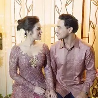 "Kita kan khawatirnya, ada gosip-gosip, di tarik miring ke kiri dan kanan, itu yang mereka tidak mau. Kalau keluarga permintaan pengennya jangan jadi berita yang lelucon. Karena pernikahan itu kan tadi nilai ibadahnya ada," ujarnya. (Instagram/hamishdw)