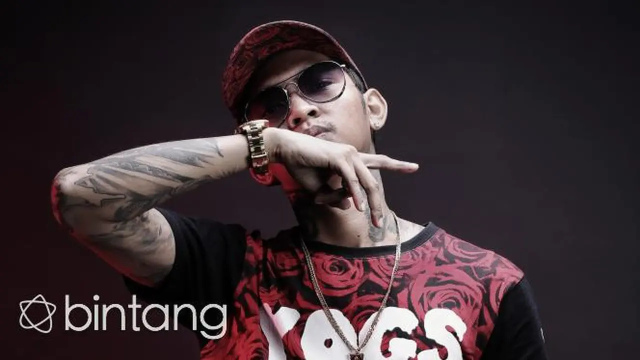 Editor Says: Pilih Jadi Fans atau Haters Young Lex?