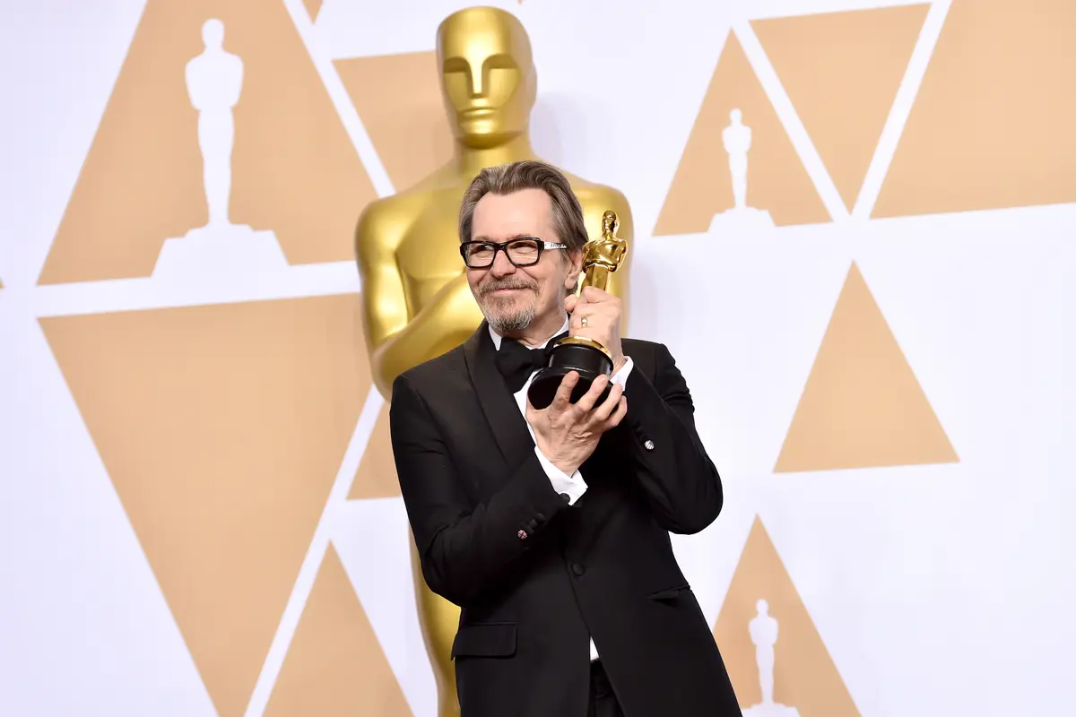 [Bintang] Gary Oldman