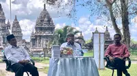 Kementerian Agama (Kemenag) meluncurkan buku moderasi beragama dalam empat bahasa asing. Peluncuran dilakukan di pelataran Candi Sewu, Prambanan. (Foto: Istimewa)