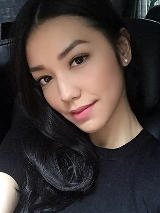 (Instagram/vaelovexia)