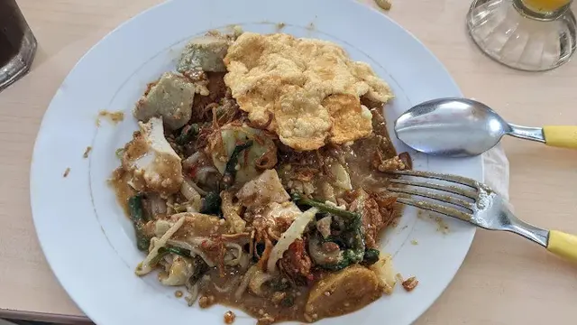 Rekomendasi tempat makan street food murah di Glodok (Google Maps: Rod Brindamour)