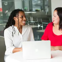 Bijak dalam berkomunikasi. (Copyright Pexels/Christina Morillo)